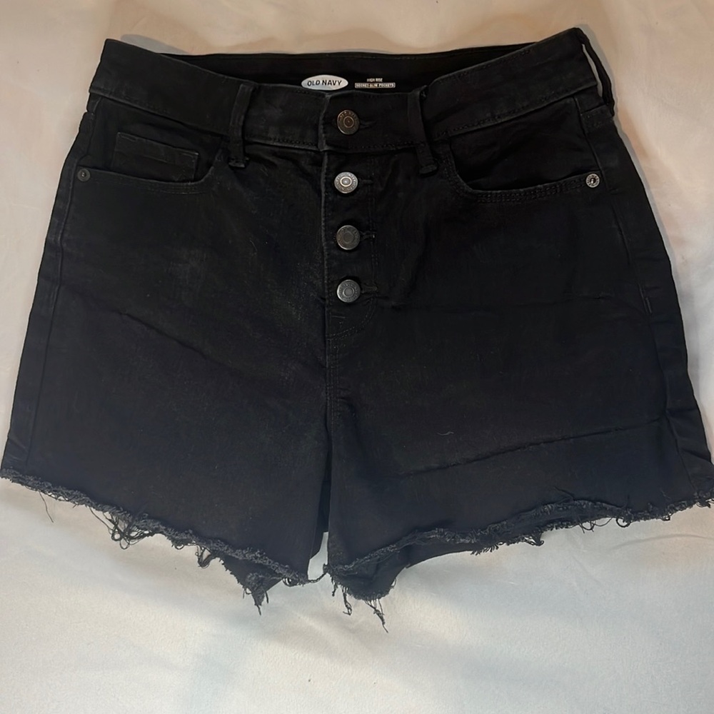 Old Navy Women's cut off button fly black high rise shorts with raw hem size 6